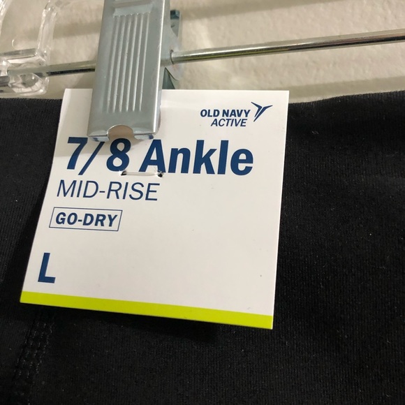 Old navy active spandex - Picture 3 of 7